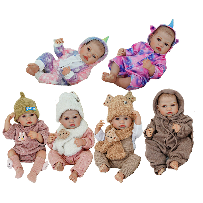 New 43cm Plush Reborn Baby Doll Toy Soft Model Toy with Clothes for Kids Baby Smiling Fashion Doll